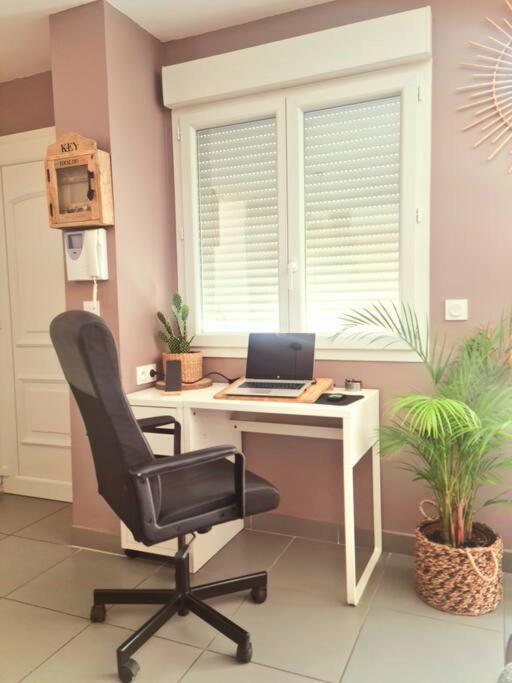 Appartcosy Emplacement Ideal Avec Terrasse & Parking Prive