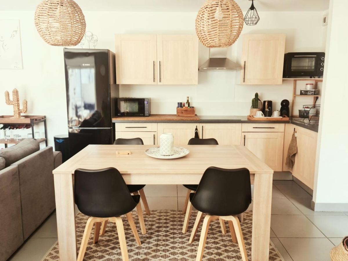 Appartcosy Emplacement Ideal Avec Terrasse & Parking Prive Appartement Nîmes