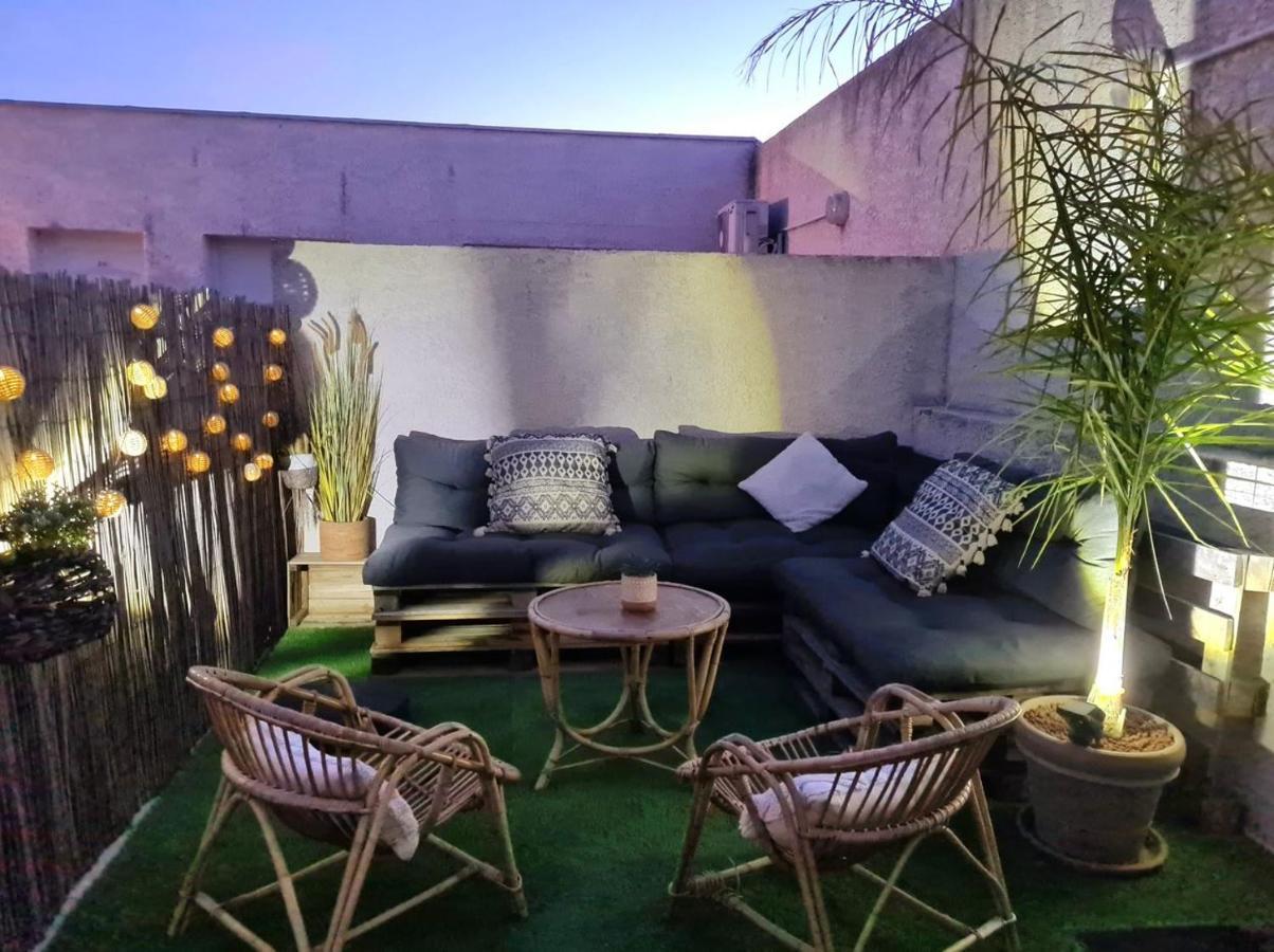 Appartcosy Emplacement Ideal Avec Terrasse & Parking Prive * Nimes